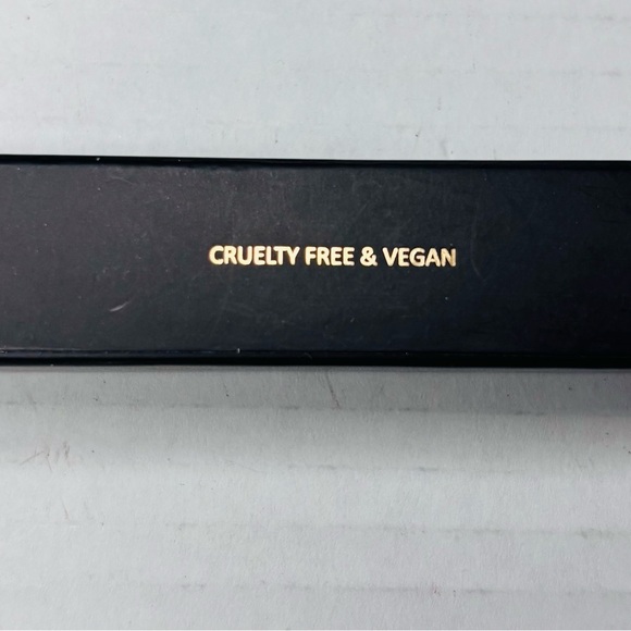 LARITZY Nudes Lip Gloss - Picture 6 of 7